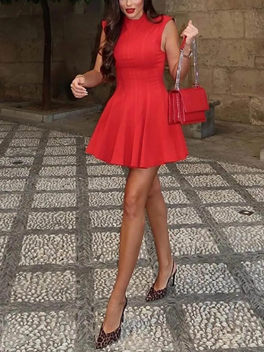 Elegant Sleeveless Fitted Evening Pleated Mini Dress