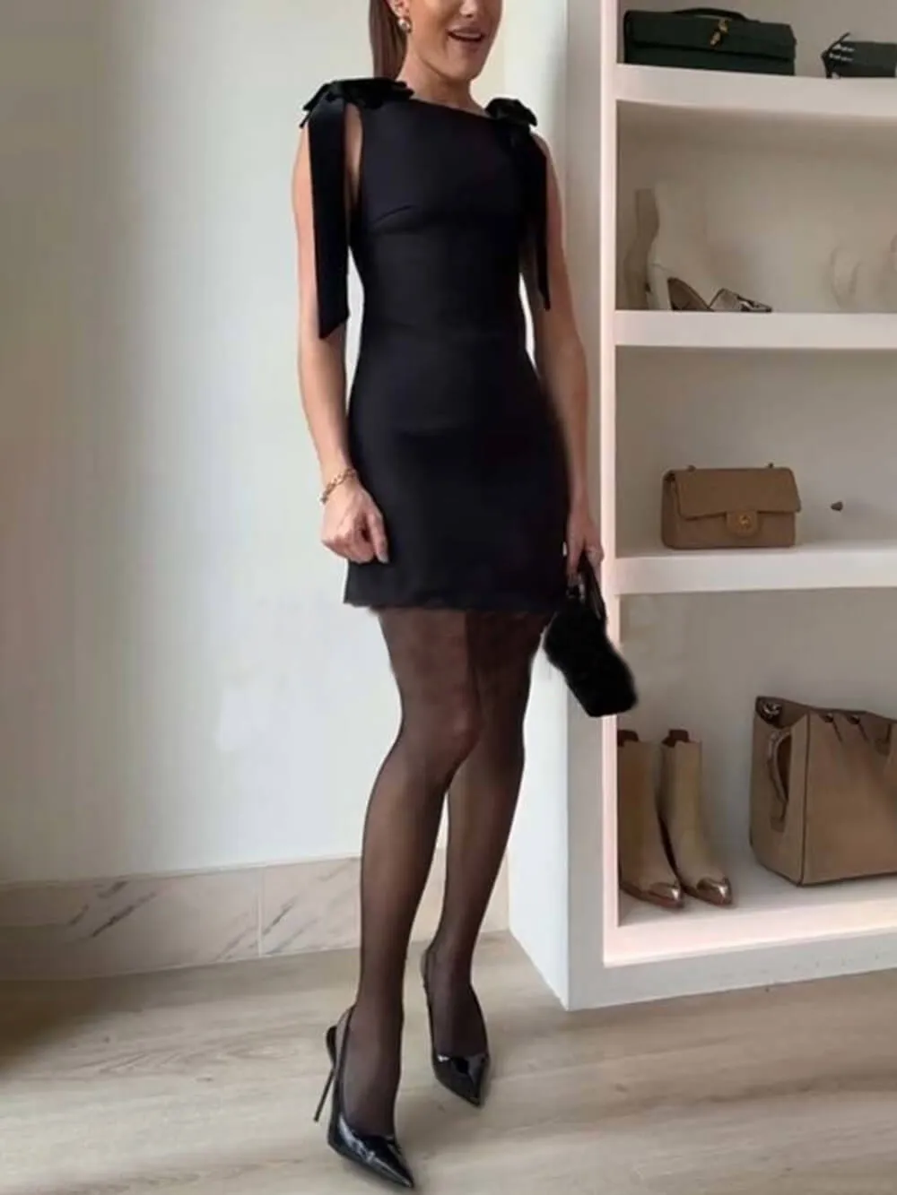 Elegant Bow Straps Straight Neckline Mini Dress