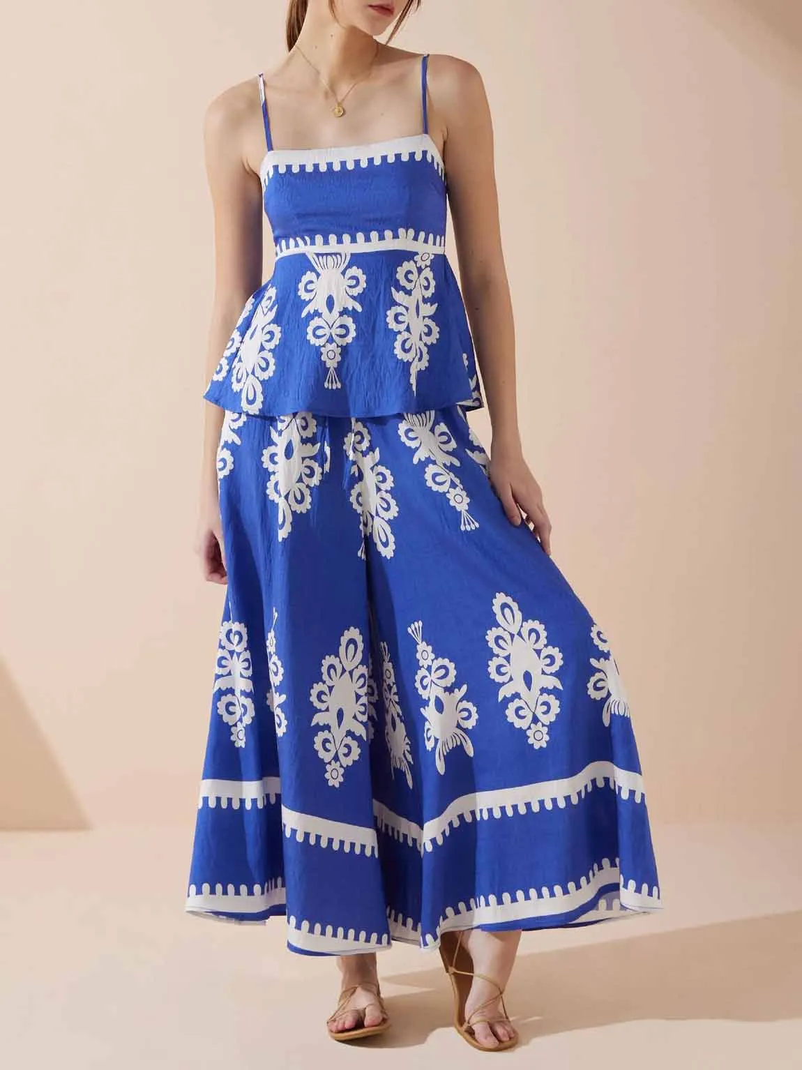 Exquisite Ethnic Floral Contrast Print Tank Top