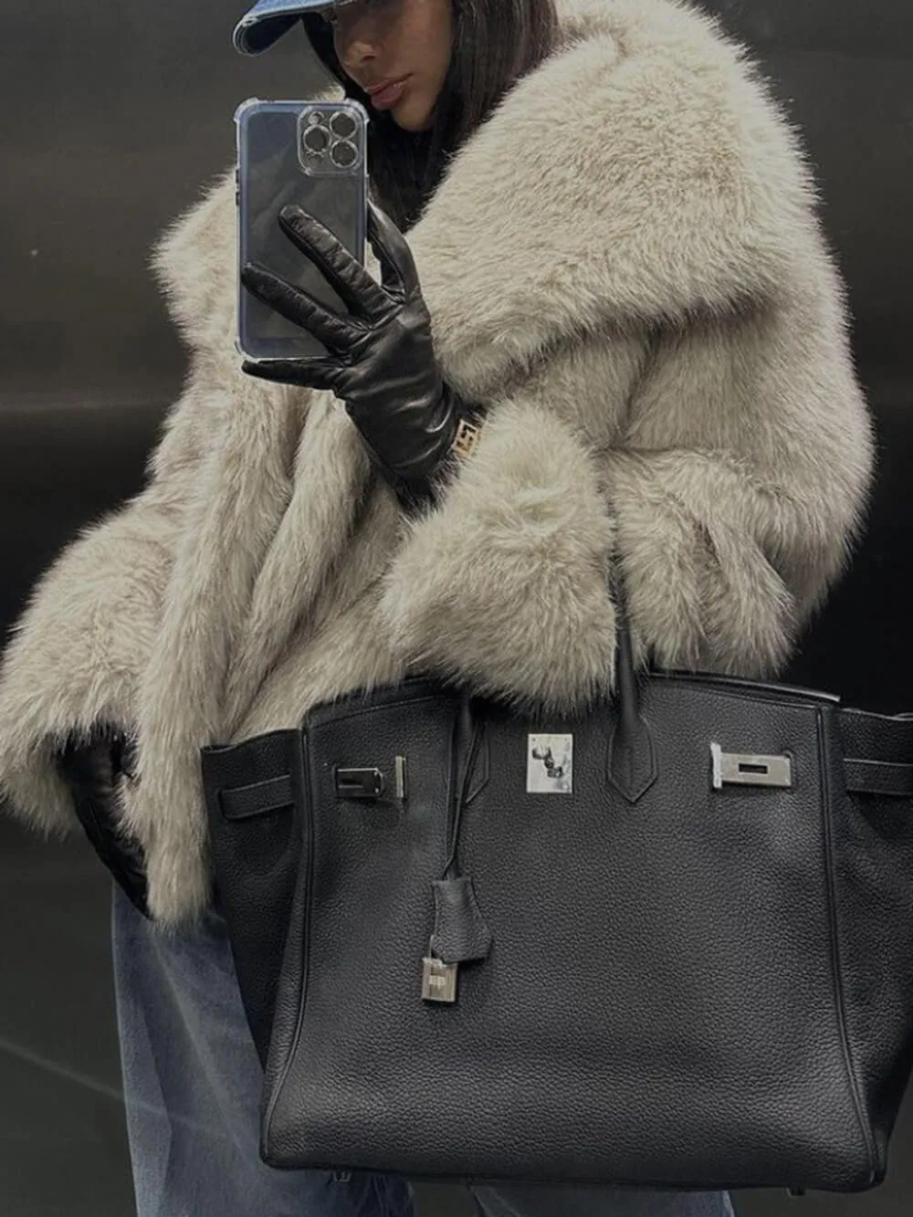 Fashionable Large Lapel Faux Fur Short Fluffy Coat