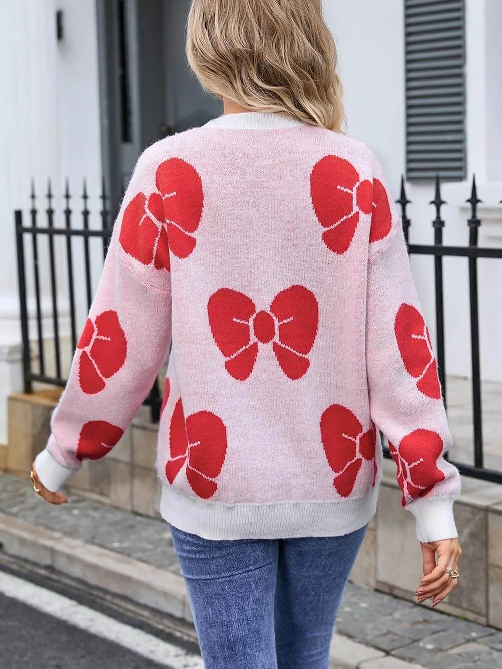 Classic Fashionable Loose Round Neck Knitted Bow Sweater