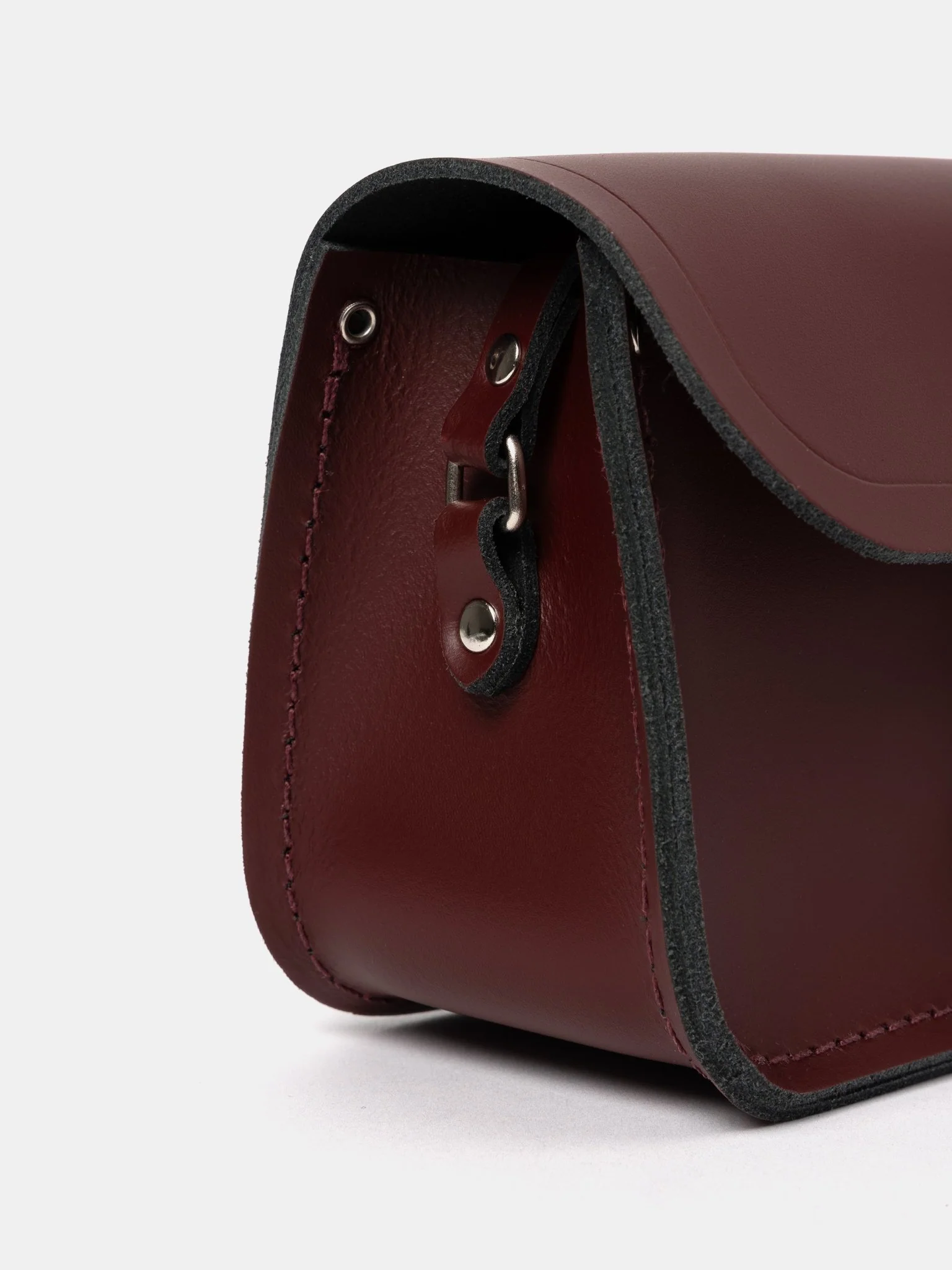 The Mini One Buckle - Oxblood