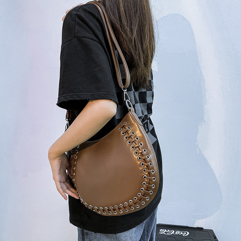 Semicircle Knit Tote